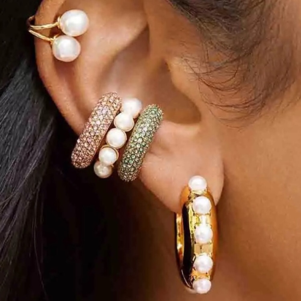 Clasina Pearl Ear Cuff Set! - Picture 6 of 6